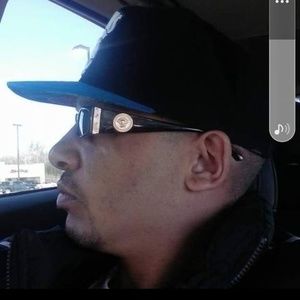 Meet your Posher, Josh